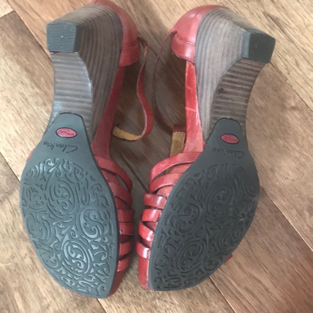 Red Clark’s Sandals - Picture 2 of 3